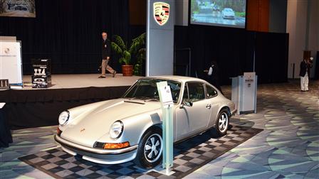 Overhandiging aan de winnaar, Porsche Parade 2011