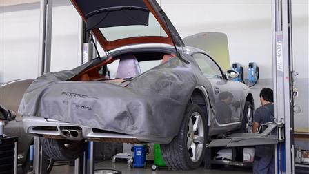 Porsche Centre Kuwait conducts annual Service Clinic