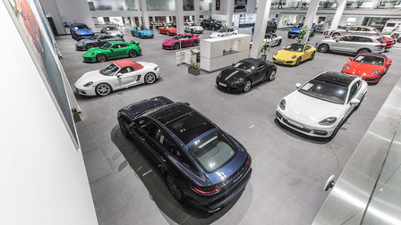 Porsche Centre Oman