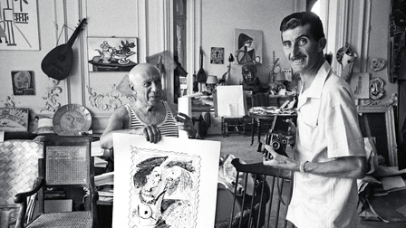 Pablo Picasso (l), Edward Quinn (r) (1956)