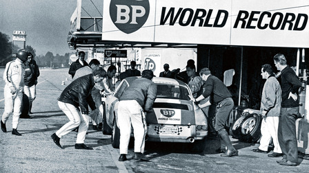 The Porsche 911 R during a pit stop, 1967