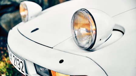 Headlights of the Porsche 928