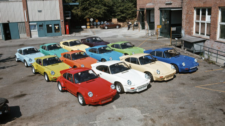 1974: Tolv 911 Carrera RSR 3.0 på fabriksområdet